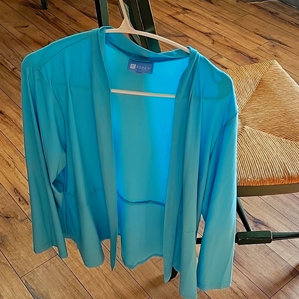 Cape style over shirt